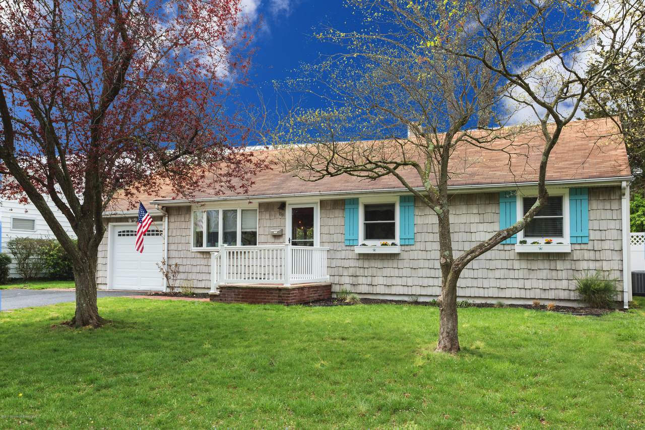 119 Meadowbrook Road - Photo 1