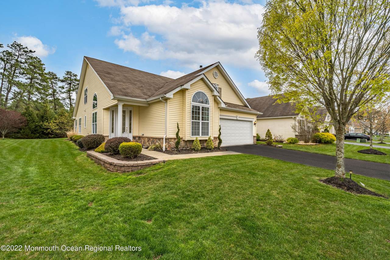 617 Timberline Lane - Photo 1