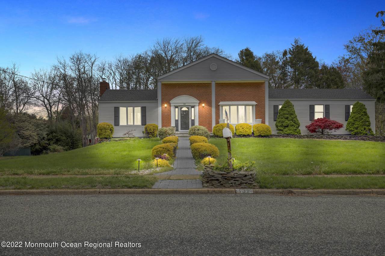132 Overbrook Drive - Photo 1
