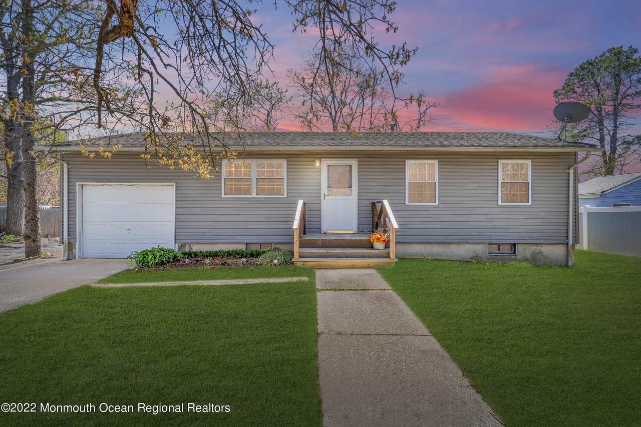 432 Dover Road - Photo 1
