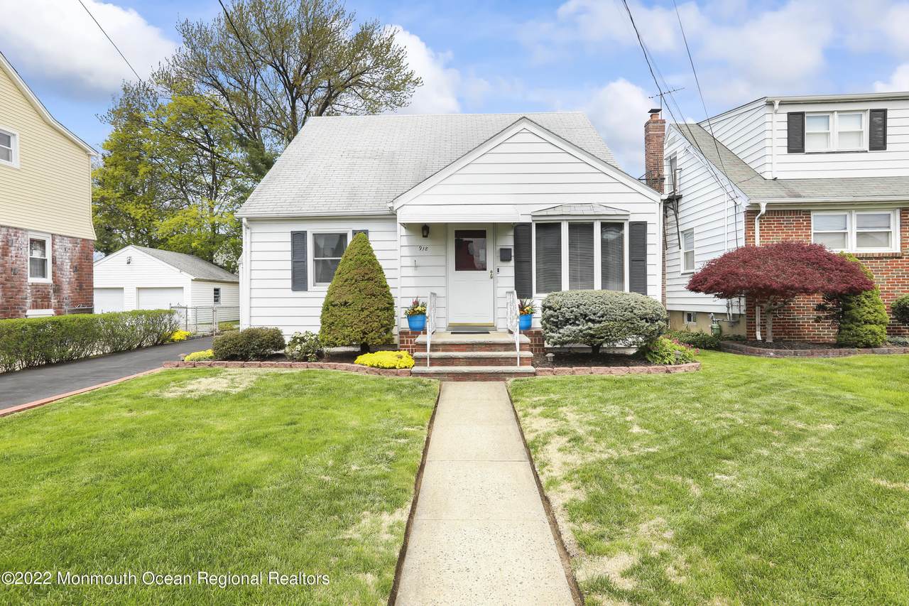 918 Garden Street - Photo 1