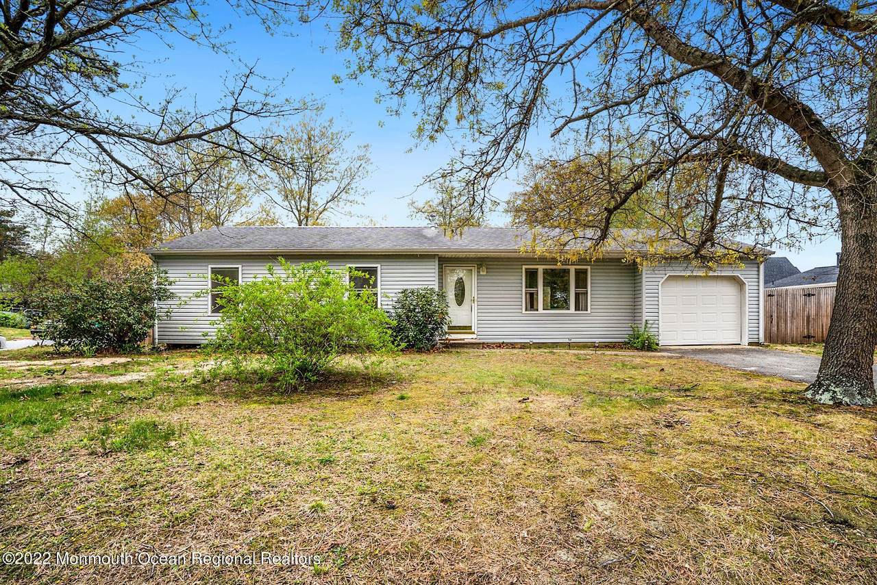 1201 Oakdale Street - Photo 1