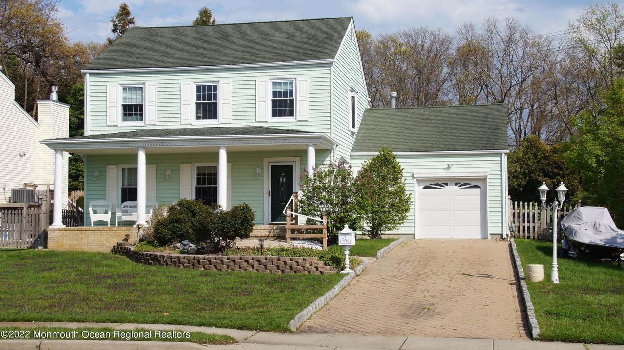 26 End Avenue - Photo 1