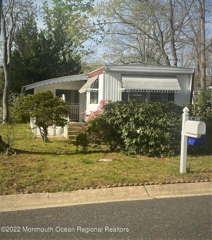 121 Roberts Road - Photo 1