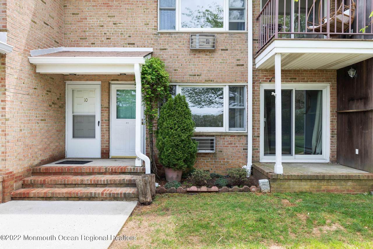 324 Shore Drive - Photo 1