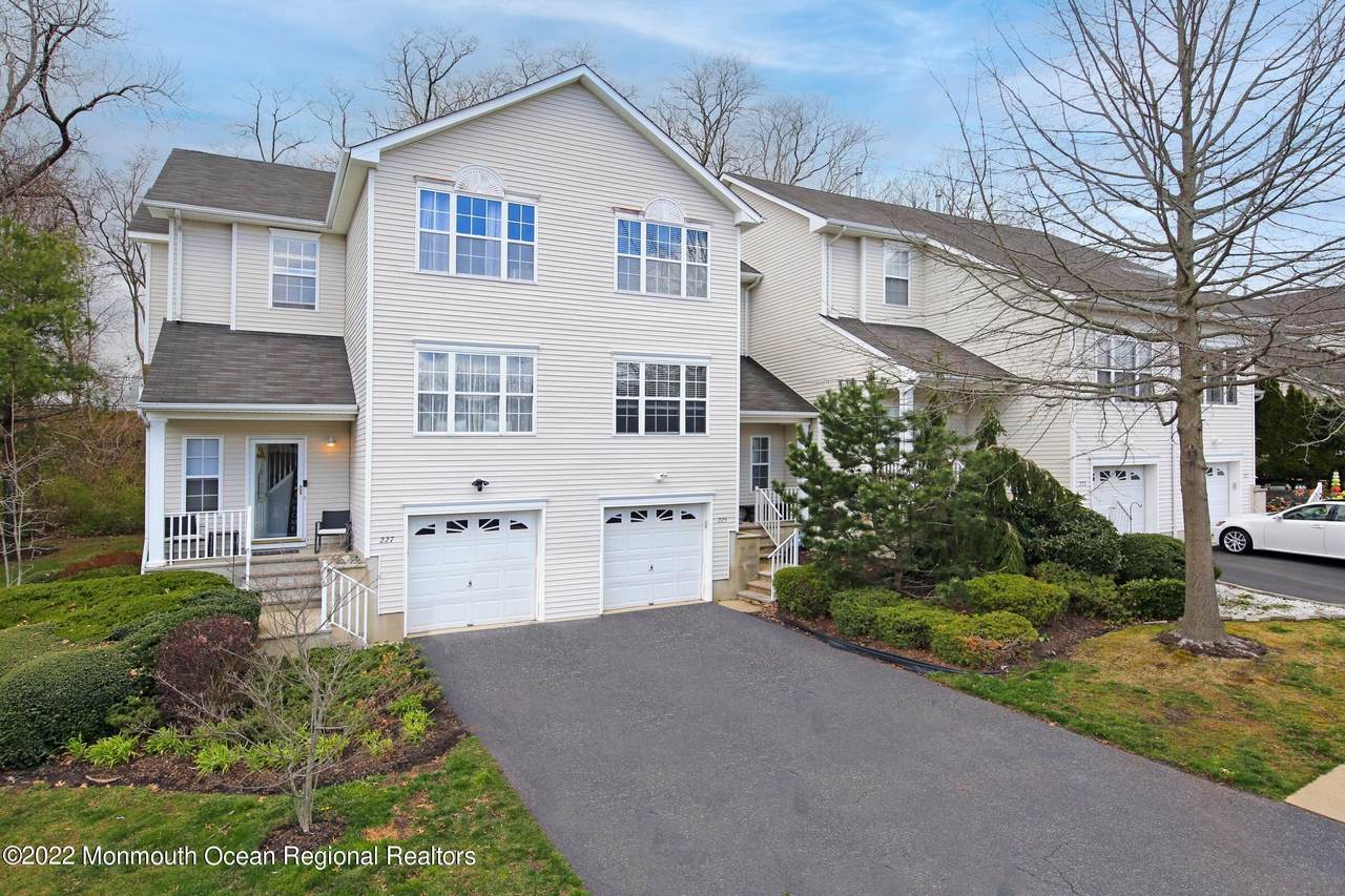 225 Frankfort Avenue - Photo 1