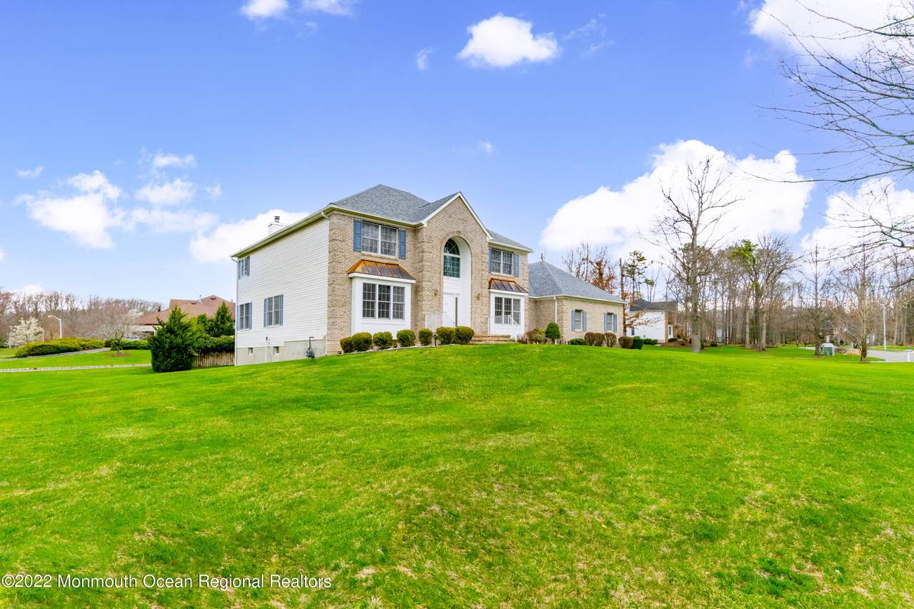 12 Russell Road - Photo 1