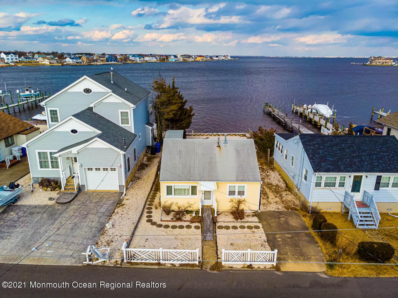 3228 Windsor Avenue - Photo 1