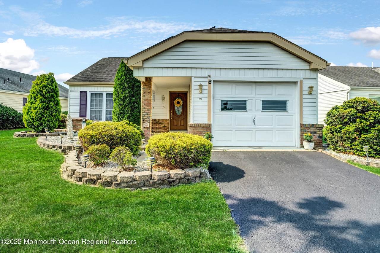 79 Buckingham Drive - Photo 1