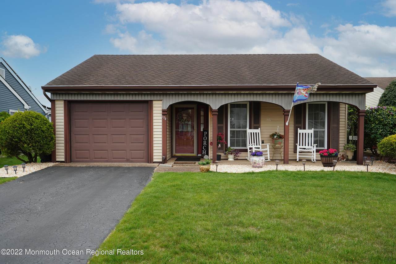 173 Buckingham Drive - Photo 1