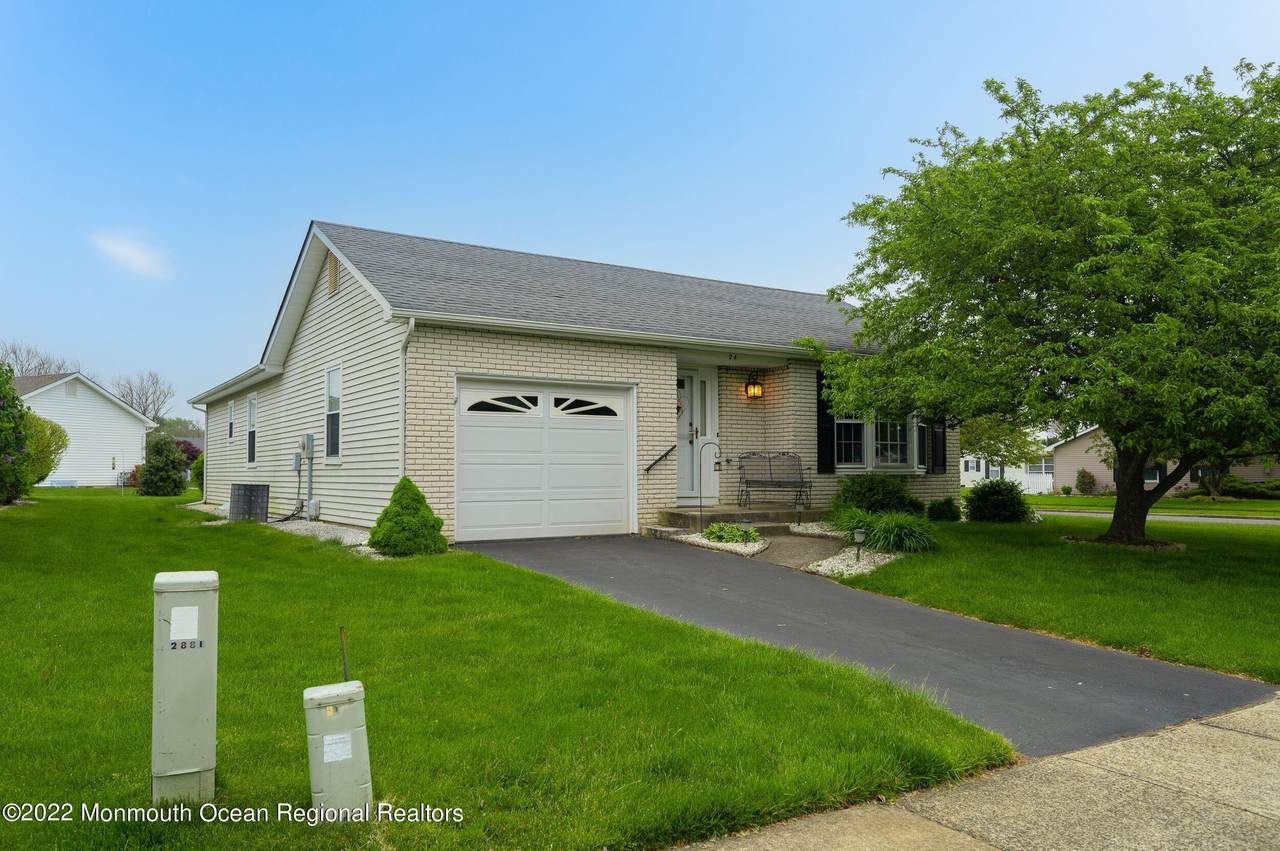 24 Mansfield Drive - Photo 1