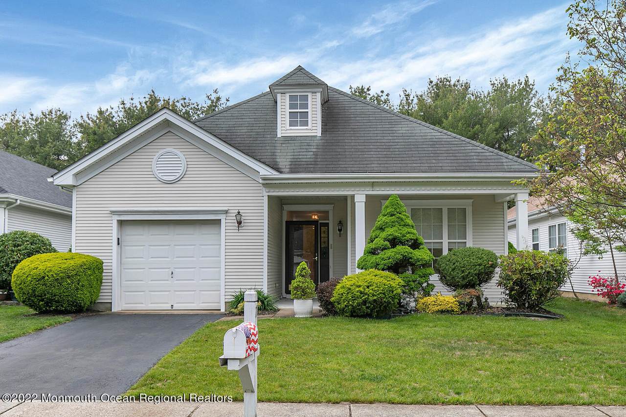 7 Lilac Springs Court - Photo 1