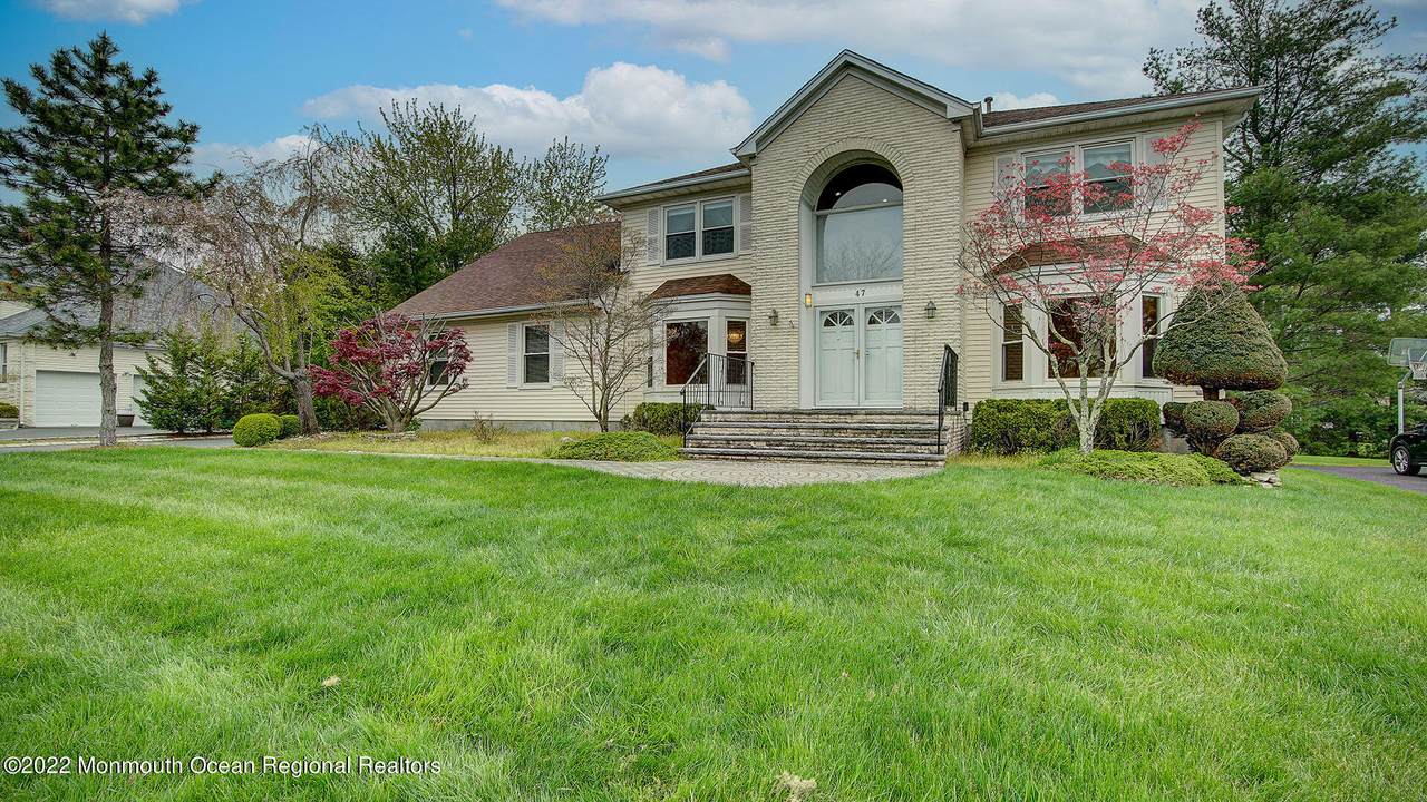 47 Amagansett Drive - Photo 1