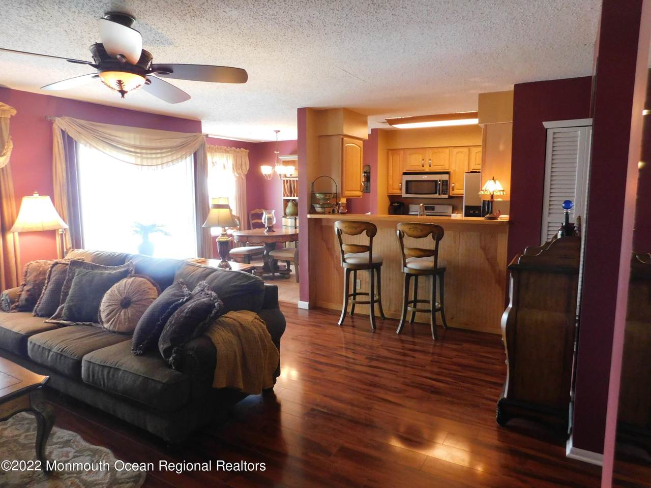 1618 Waters Edge Drive - Photo 1