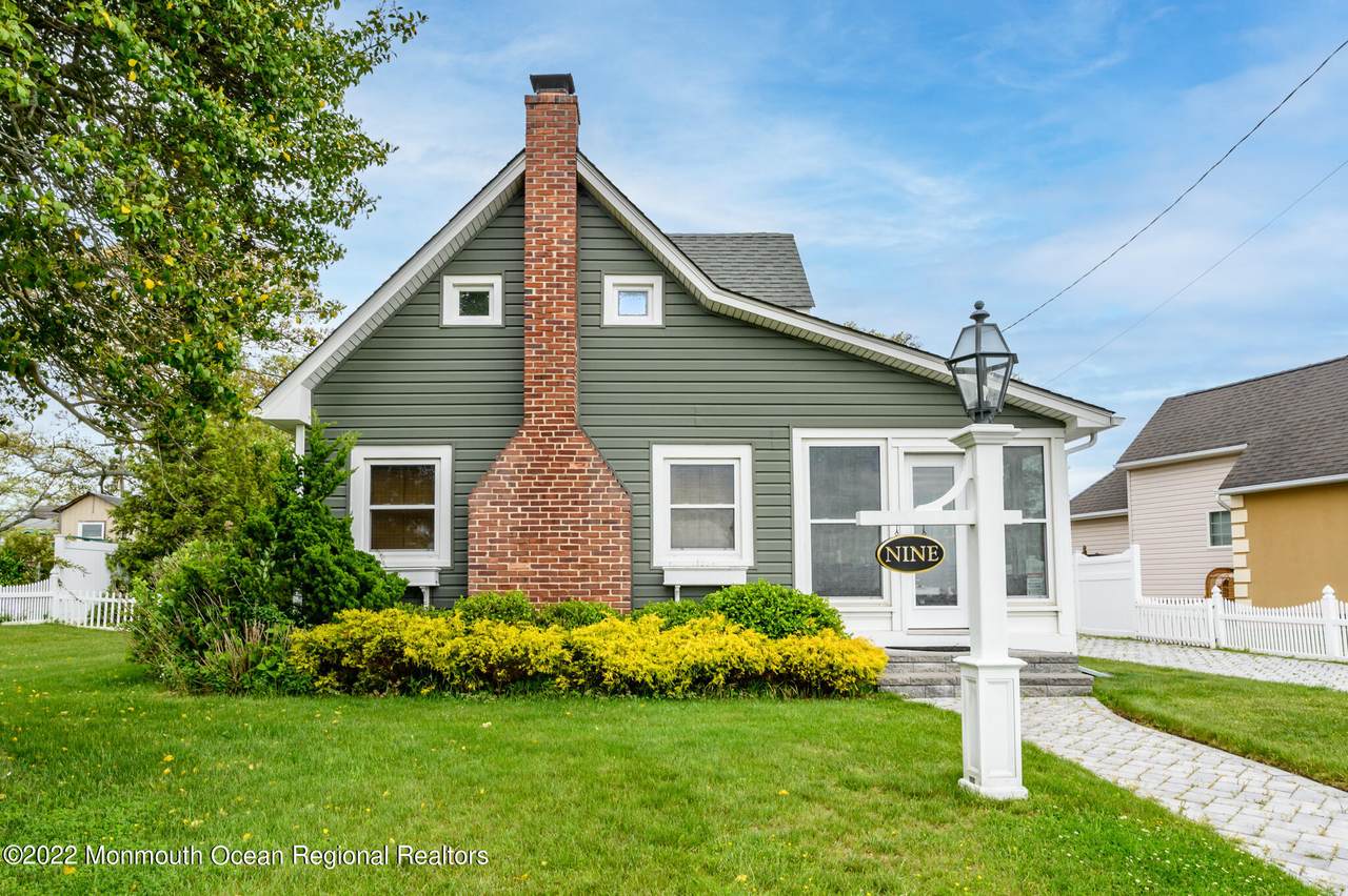9 Bay Shore Drive - Photo 1