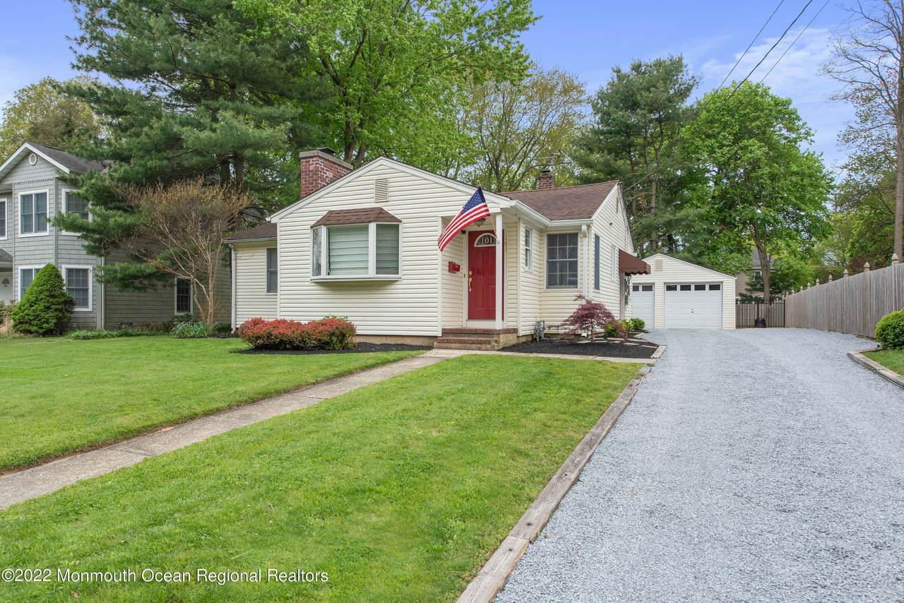 101 Willow Drive - Photo 1