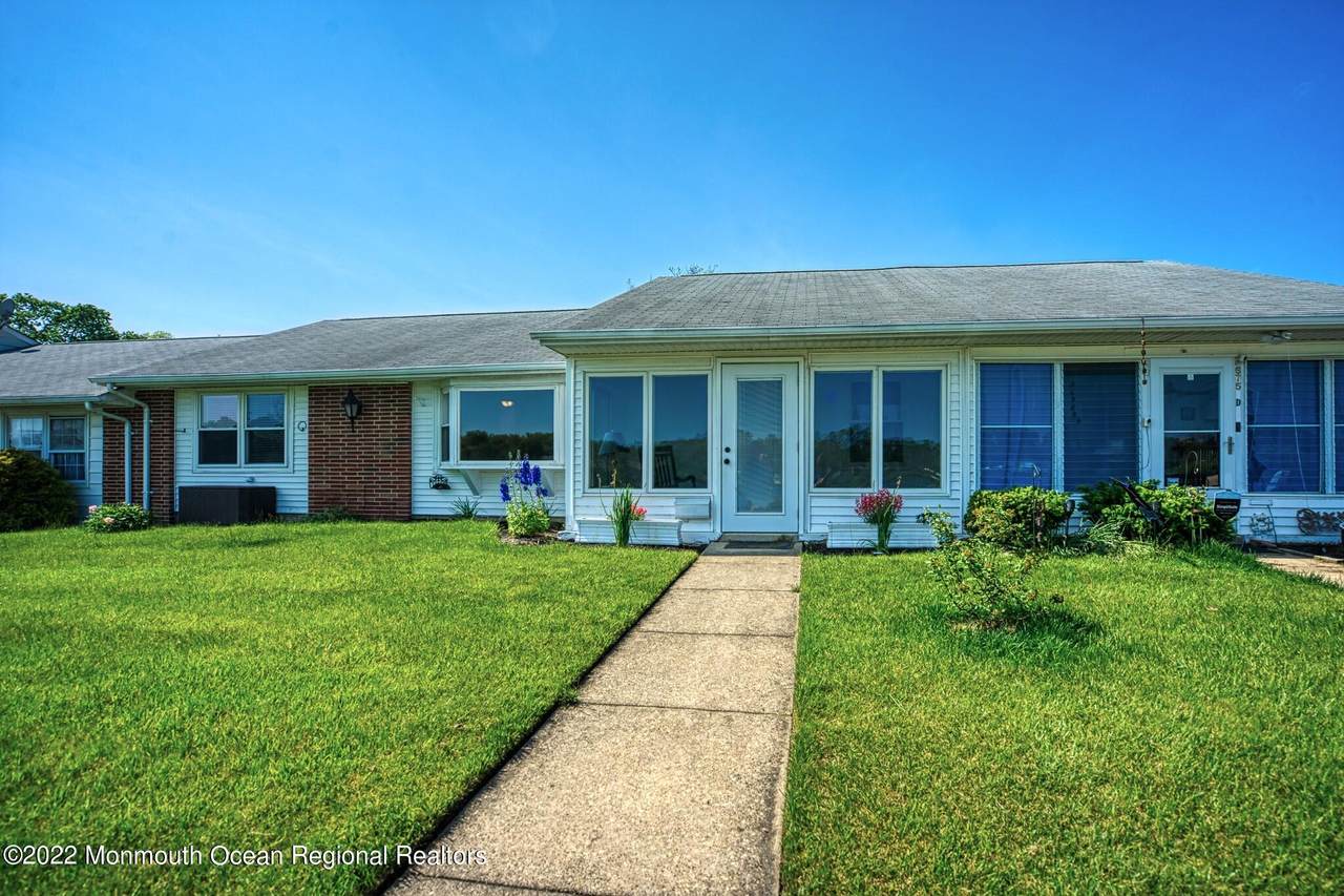 675C New Castle Court - Photo 1