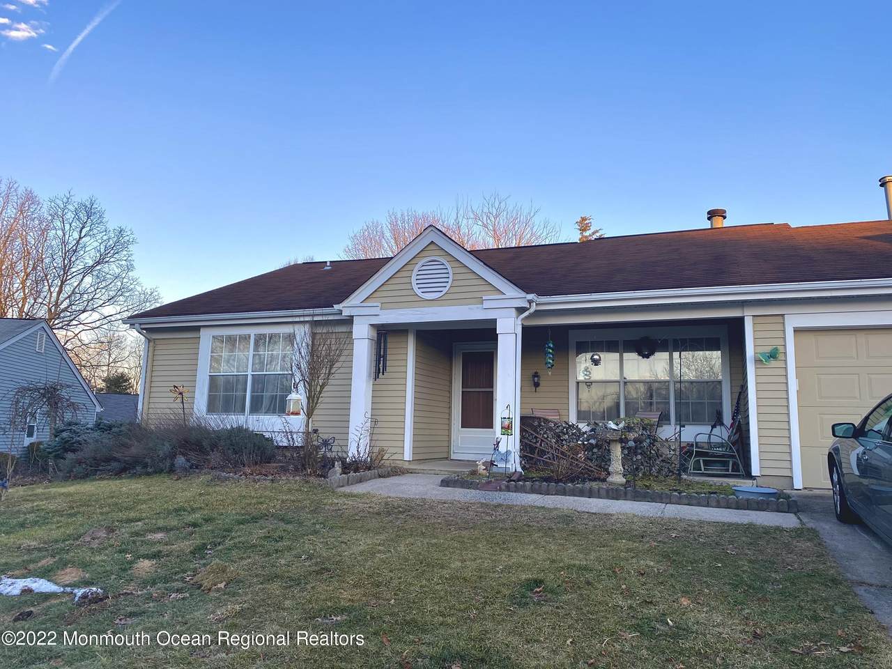 1070 A Canterbury Drive - Photo 1