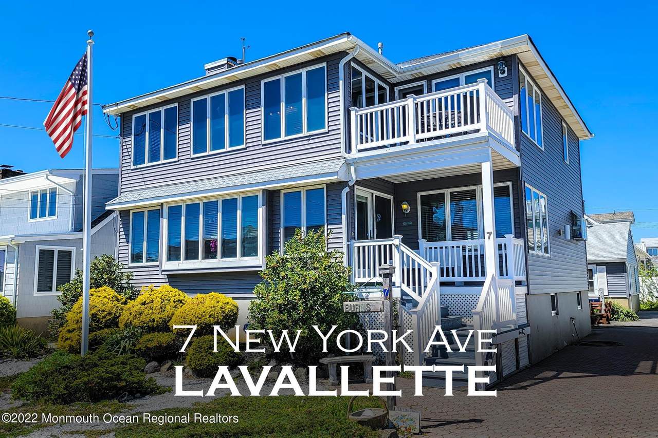 7 New York Avenue - Photo 1