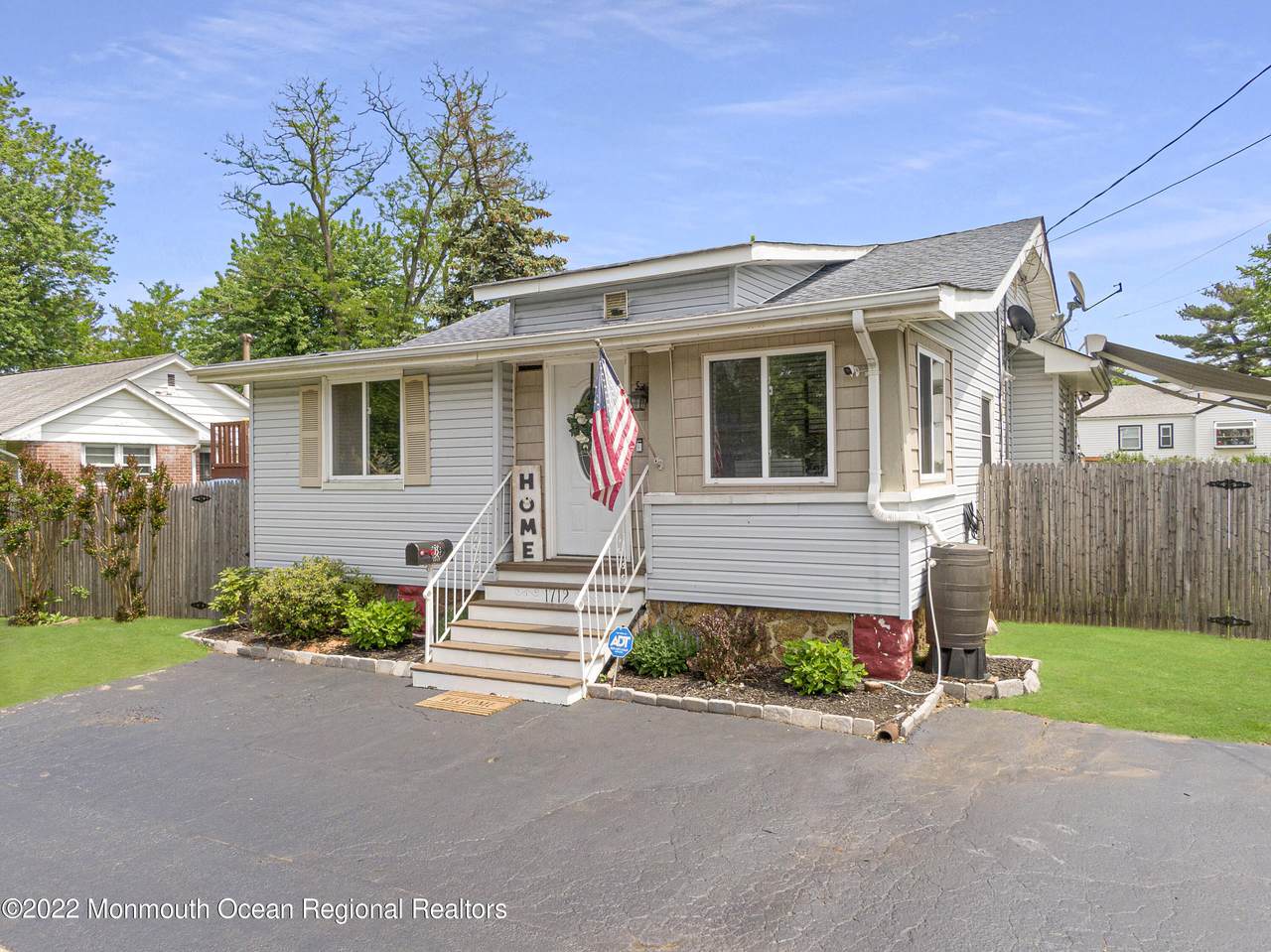 1712 Florence Avenue - Photo 1