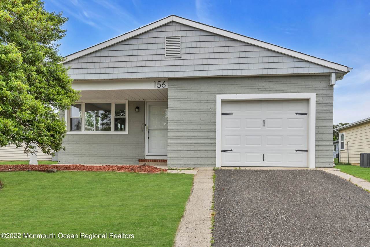 156 Orlando Boulevard - Photo 1