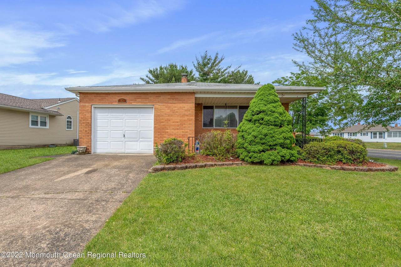 53 Liberta Drive - Photo 1