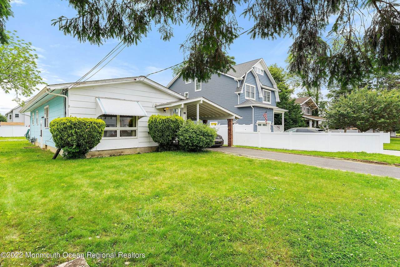 610 Park Avenue - Photo 1