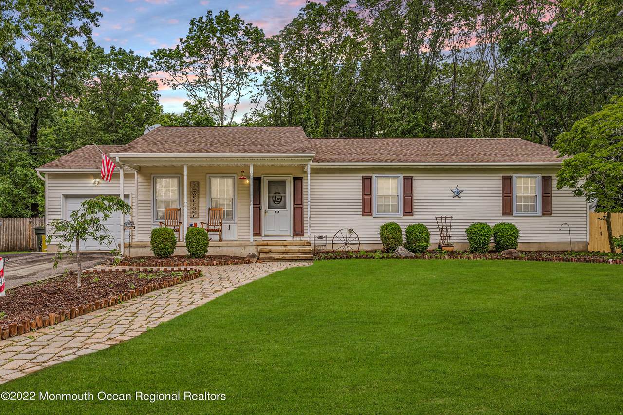 414 Cobain Road - Photo 1