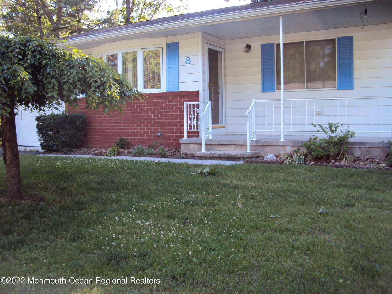 8 Indiana Way - Photo 1