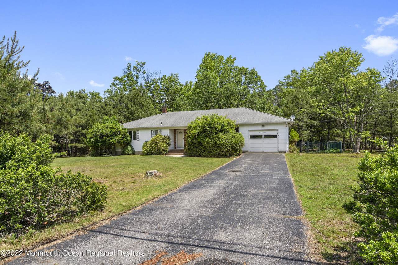 1960 New Brunswick Avenue - Photo 1