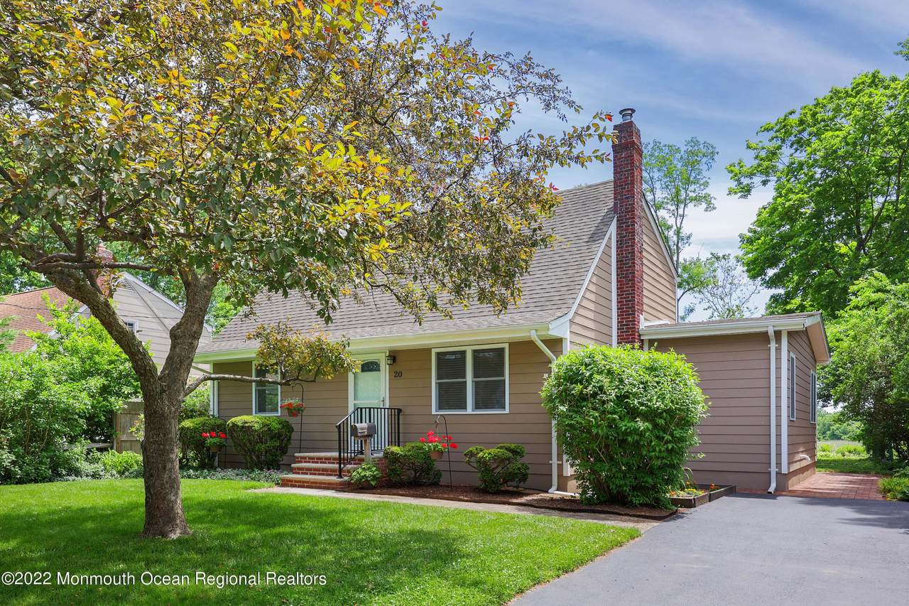 20 Hillside Street - Photo 1