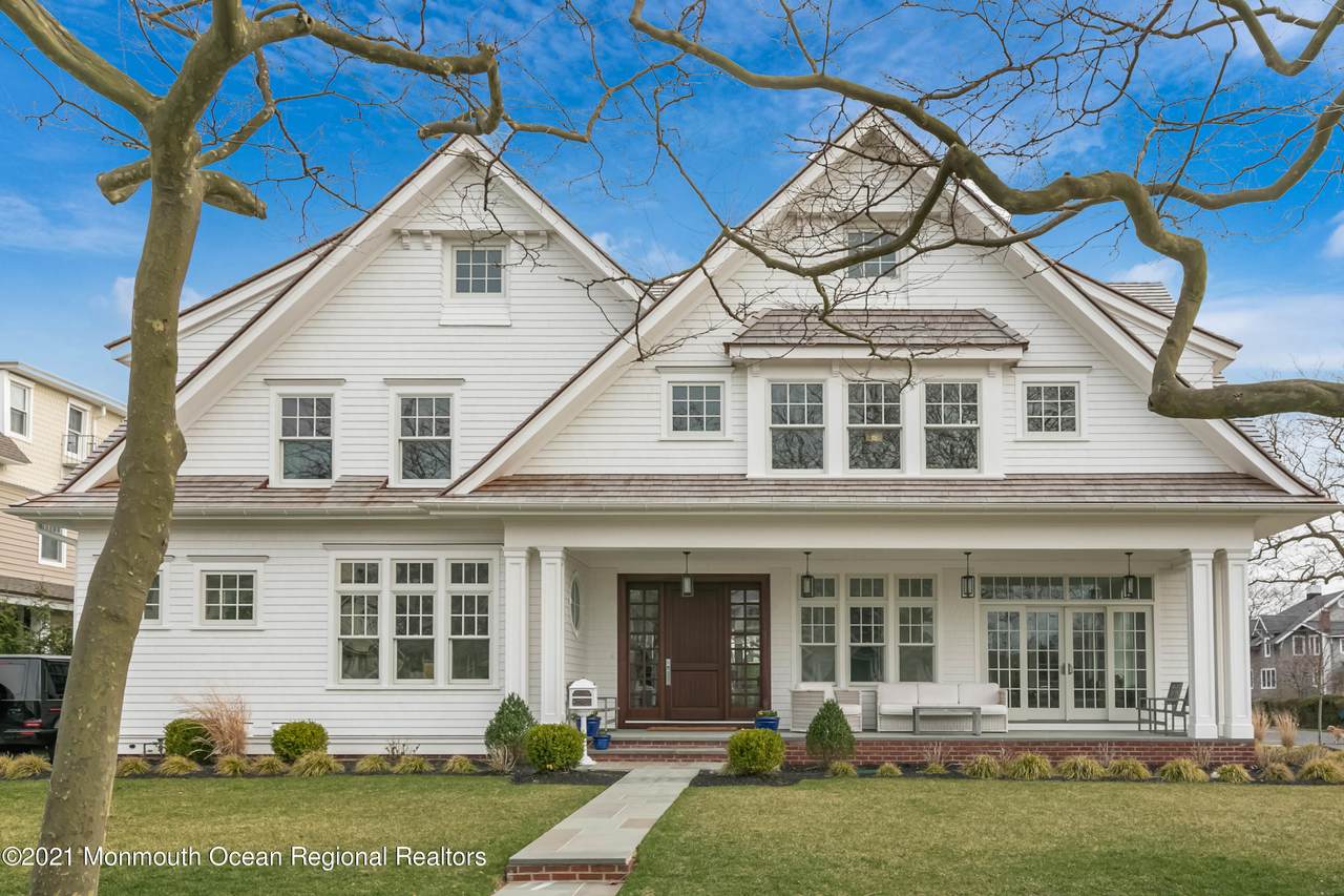 27 Tuttle Avenue - Photo 1