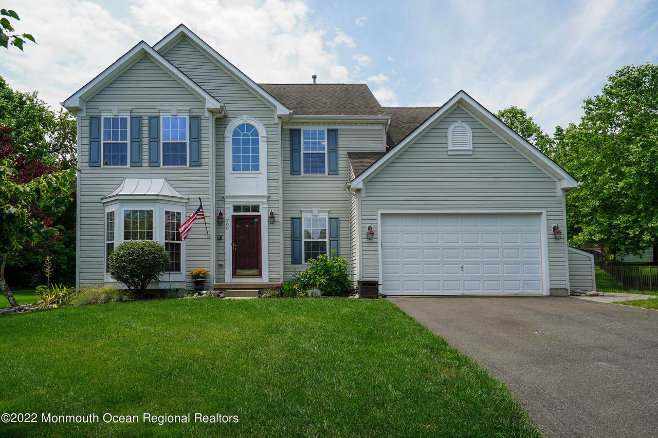 706 Cedar Point Court - Photo 1