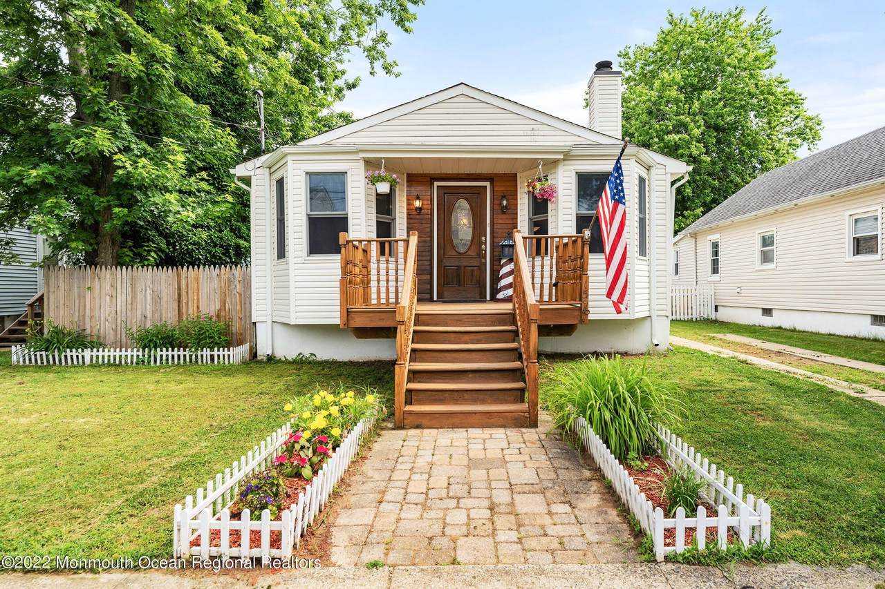 159 Seabreeze Avenue - Photo 1