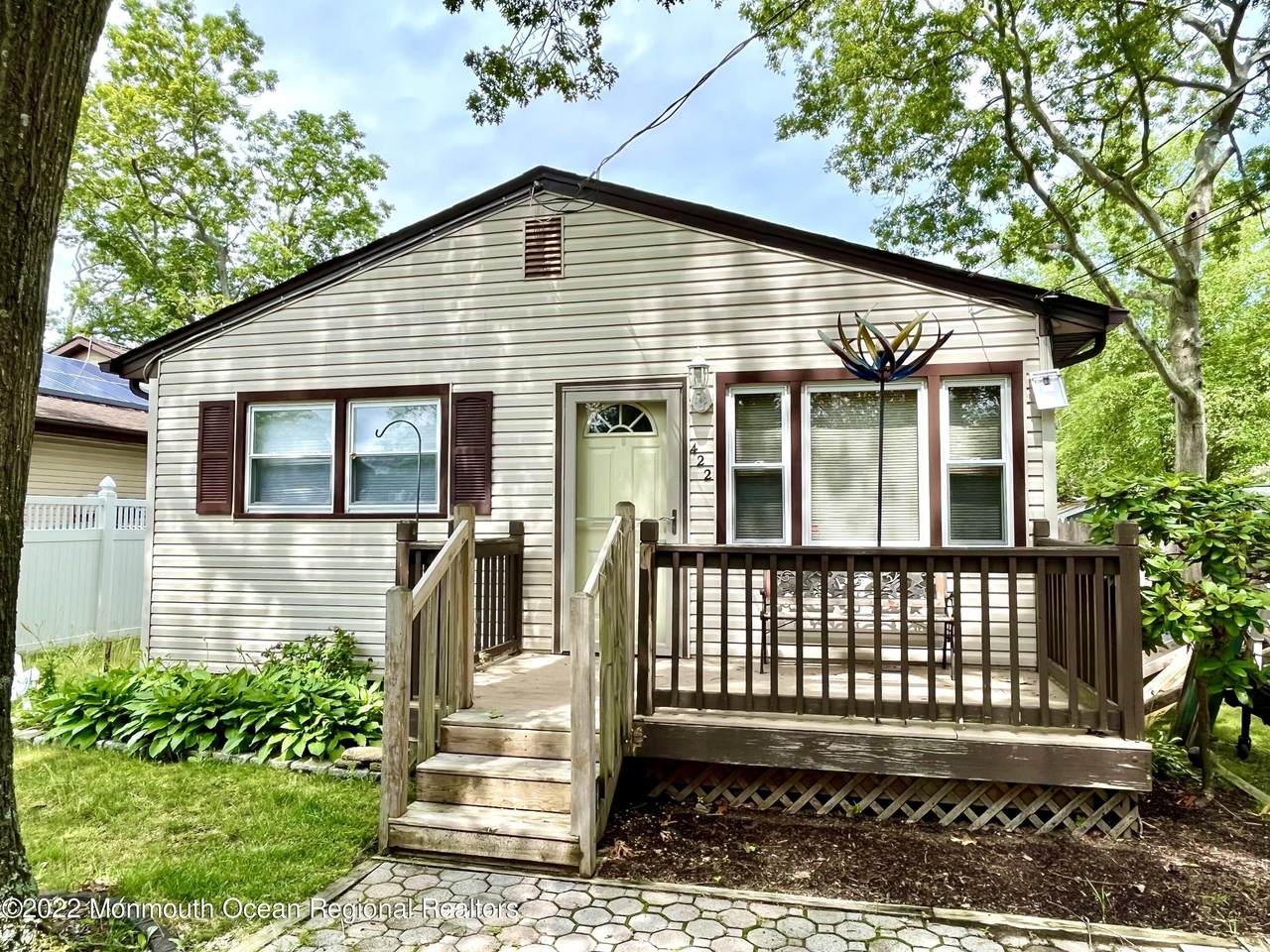 422 Adolphus Street - Photo 1