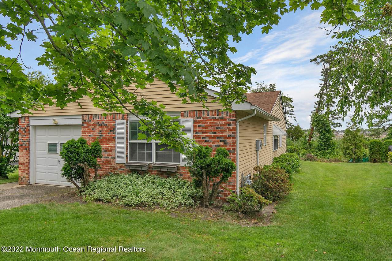 63 Nautilus Drive - Photo 1