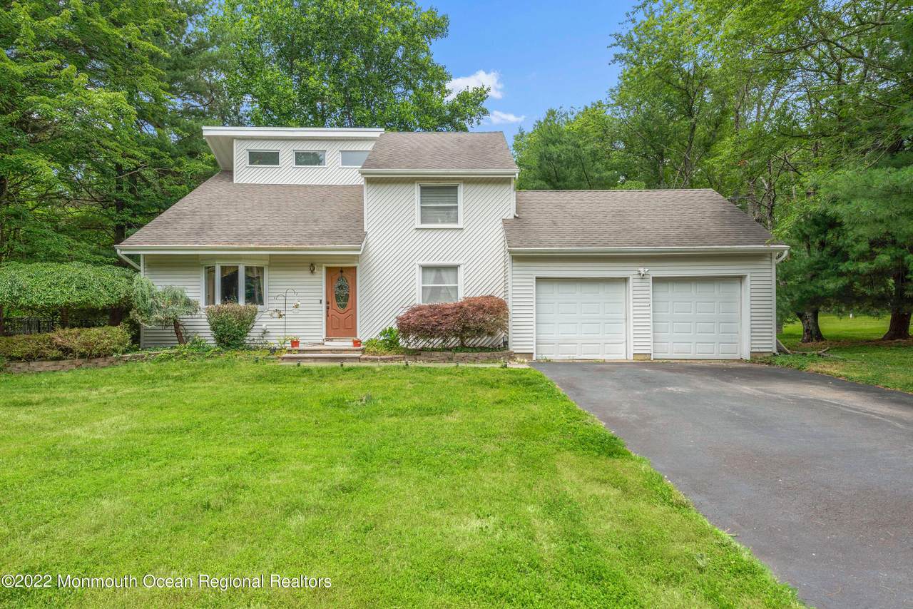 627 Eltone Road - Photo 1