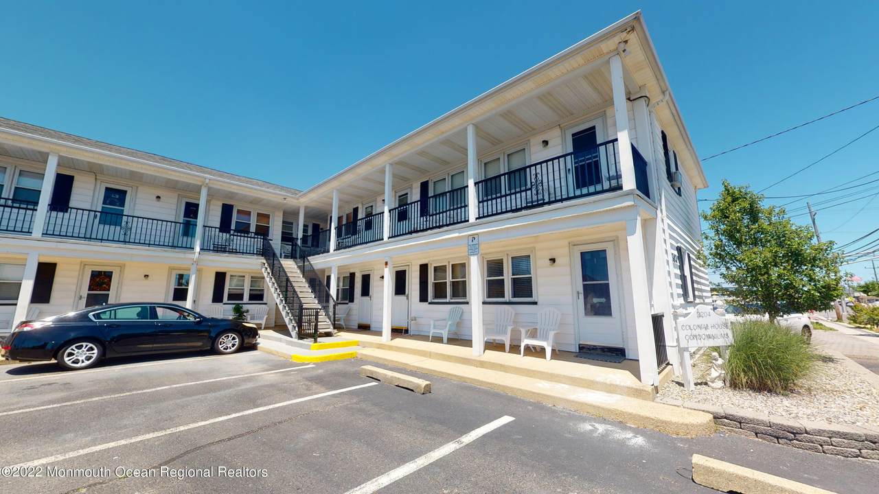 2204 Grand Central Avenue - Photo 1