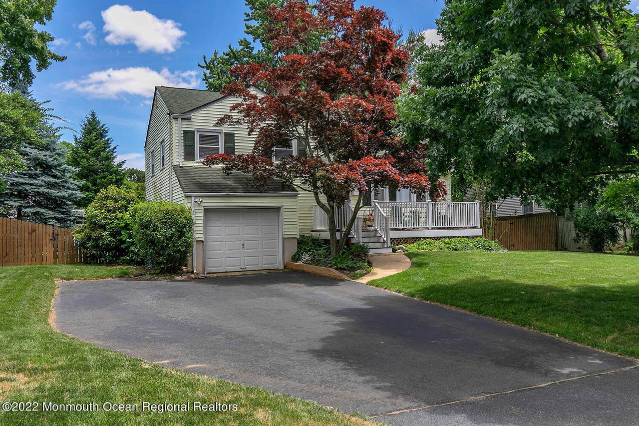 65 Spruce Drive - Photo 1