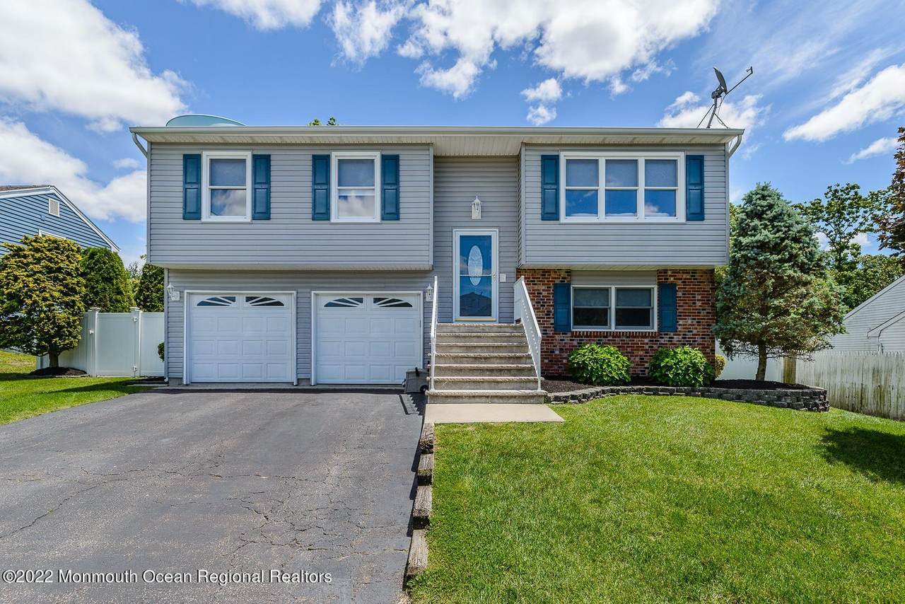 46 Virginia Drive - Photo 1