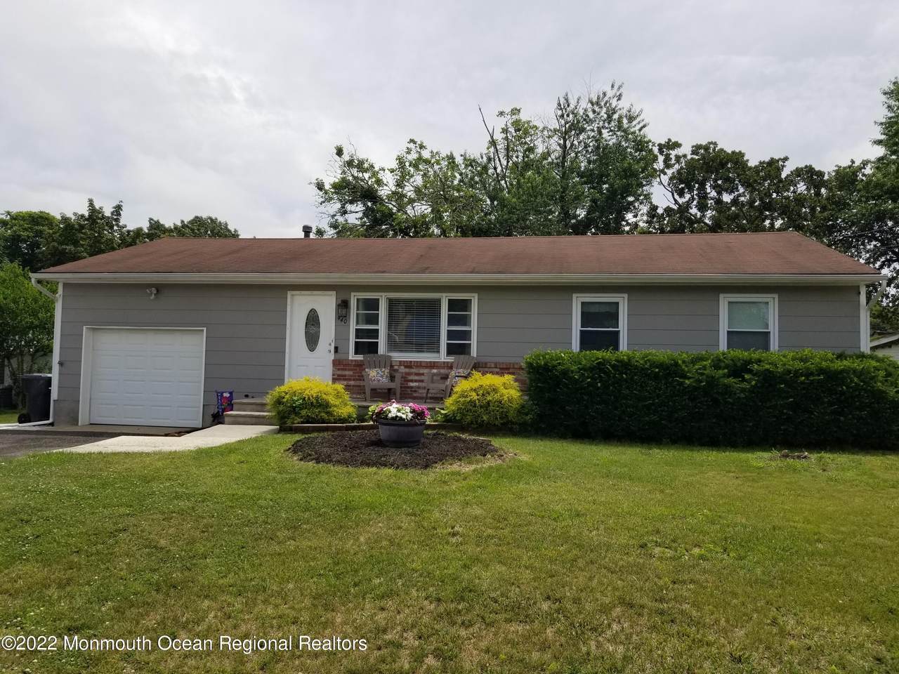 440 Hulse Avenue - Photo 1