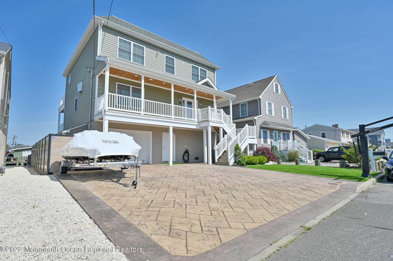 29 Neptune Road - Photo 1