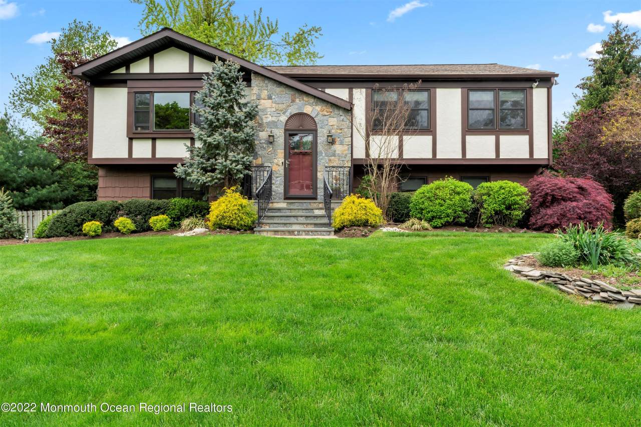 141 Whispering Pines Drive - Photo 1