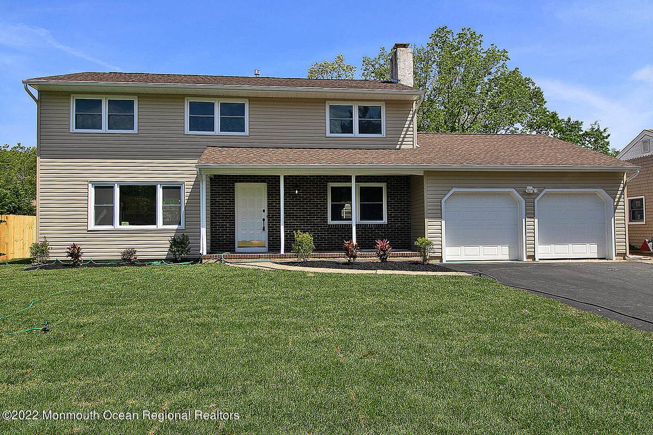 412 Brentwood Place - Photo 1