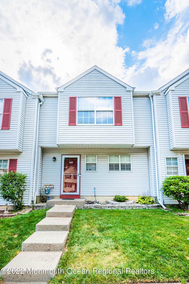807 Darlington Drive - Photo 1