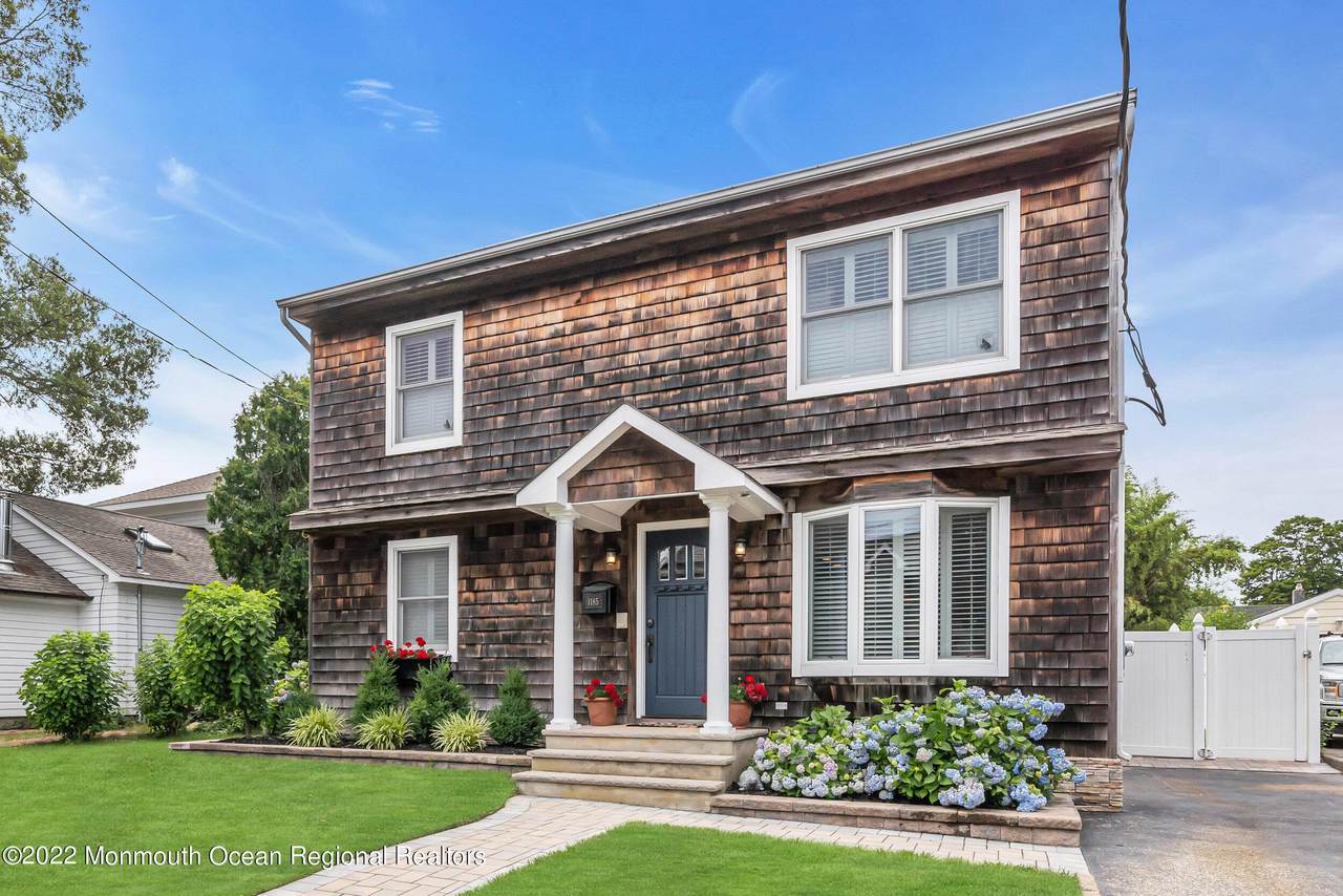 1185 Ridgefield Drive - Photo 1
