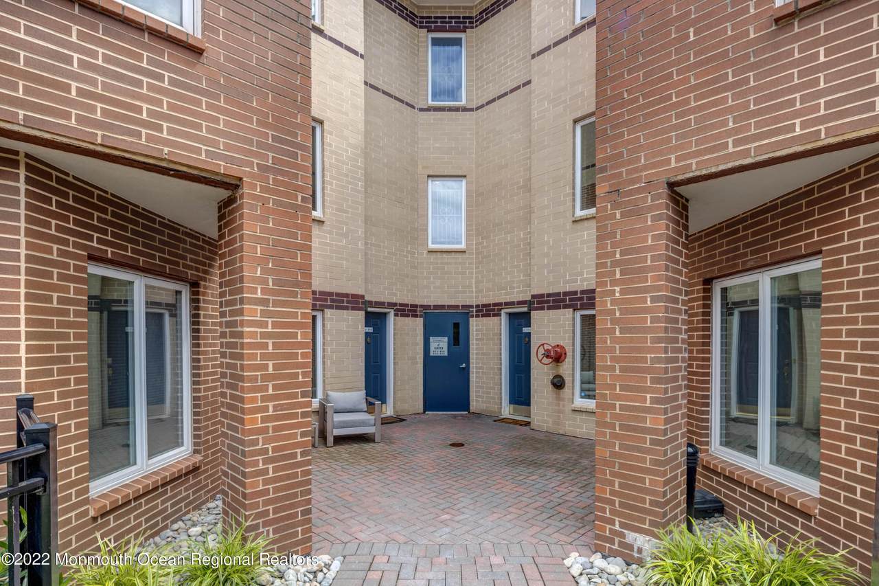 368 Rector Street - Photo 1