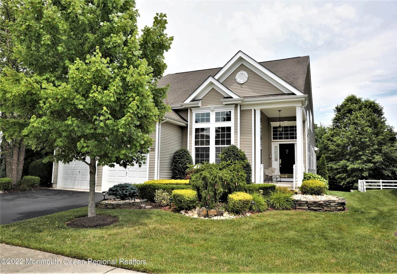 36 Silver Charm Road - Photo 1