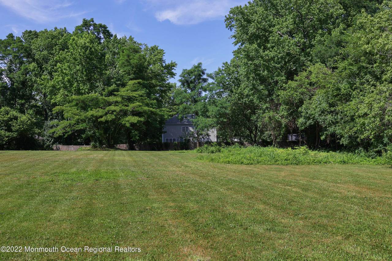 761 Park Avenue - Photo 1