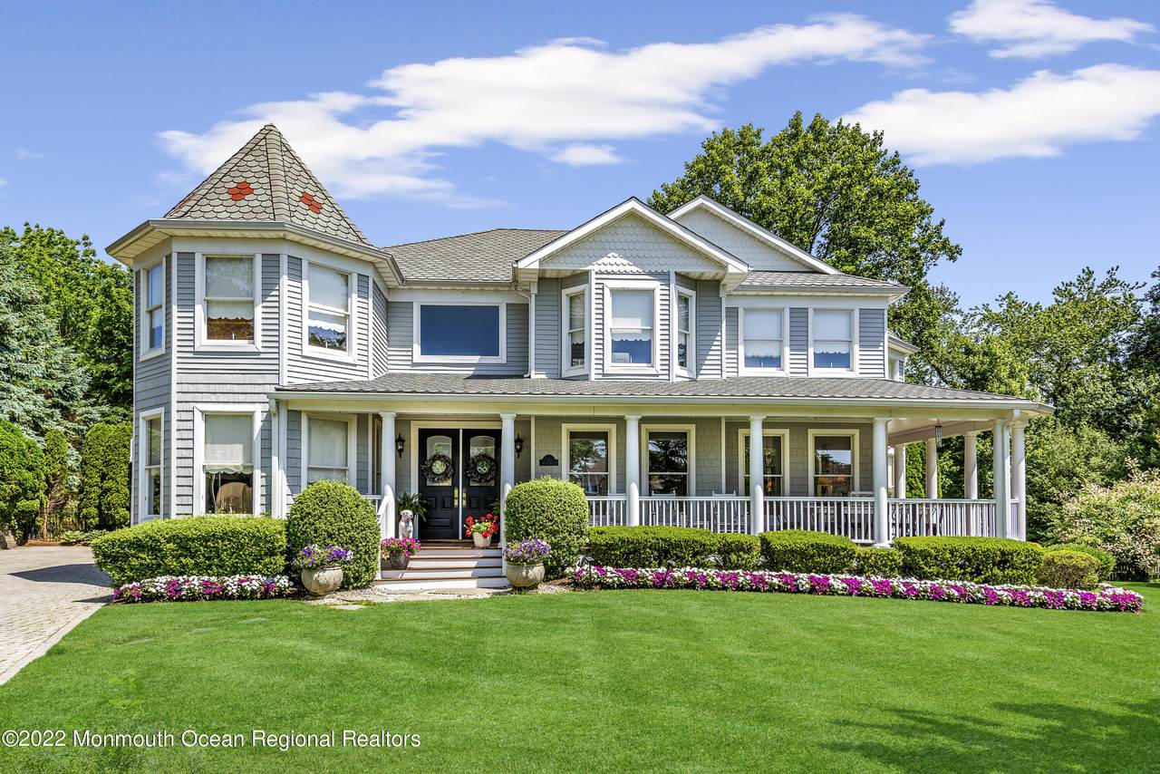 8 Captain Bailey Court - Photo 1
